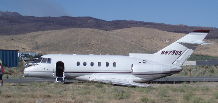 Hawker midair with glider